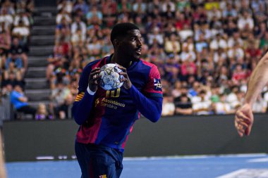 COLOGNE, GERMANY - 14 HAZİRAN 2025: Kamyon İzcisi 24 EHF FINAL4 Barca-SC Magdeburg maçı Lanxess Arena 'da.