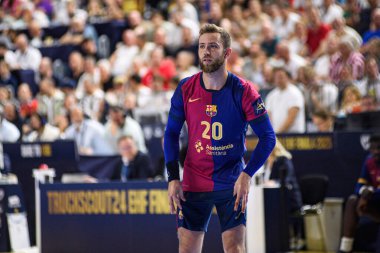 COLOGNE, GERMANY - 14 HAZİRAN 2025: Aleix Gomez Abello - Kamyon Öncüsü 24 EHF FINAL4 Barca ile SC Magdeburg maçı Lanxess Arena 'da.