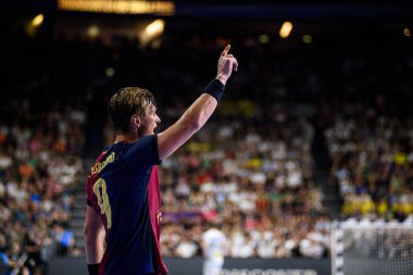 COLOGNE, GERMANY - 14 HAZİRAN 2025: Jonathan Carlsbogard - Kamyon İzcisi 24 EHF FINAL4 Barca-SC Magdeburg maçı Lanxess Arena 'da.