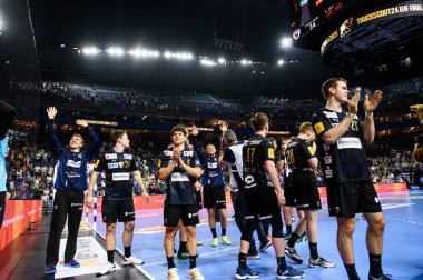 COLOGNE, GERMANY - 14 HAZİRAN 2025: - Kamyon İzcisi 24 EHF FINAL4 Fuchse Berlin 'e karşı Lanxess Arena' da HBC Nantes.