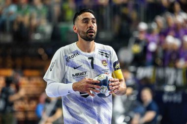 COLOGNE, GERMANY - 14 HAZİRAN 2025: Valero Rivera Folch - Kamyon Öncüsü 24 EHF Finali FINAL4 Fuchse Berlin HBC Nantes 'e karşı Lanxess Arena' da.