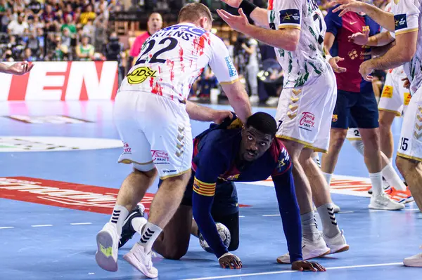 COLOGNE, GERMANY - 14 Haziran 2025: Dika Mem - Kamyon İzcisi 24 EHF FINAL4 Barca-SC Magdeburg maçı Lanxess Arena 'da.