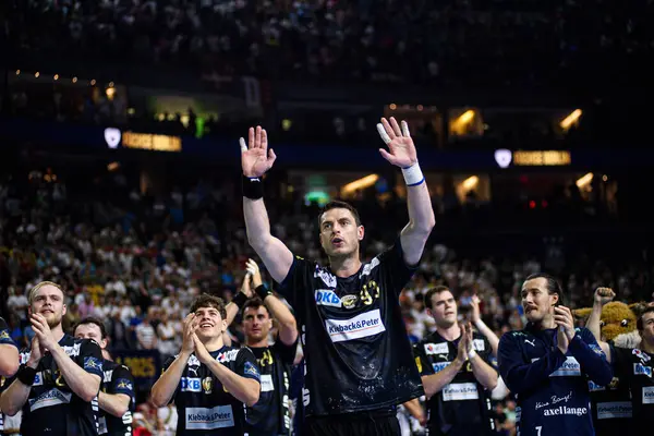 COLOGNE, GERMANY - 14 HAZİRAN 2025: Mijajlo Marsenic - Kamyon Öncüsü 24 EHF Finali FINAL4 Fuchse Berlin 'e karşı Lanxess Arena' da HBC Nantes.