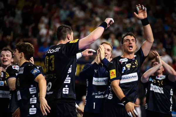 COLOGNE, GERMANY - 14 HAZİRAN 2025: Lukas Herburger - Kamyon İzcisi 24 EHF FINAL4 Fuchse Berlin 'e karşı Lanxess Arena' da HBC Nantes.