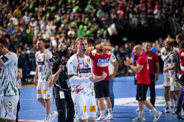 COLOGNE, GERMANY - 15 HAZİRAN 2025: Felix Claar - Kamyon Öncüsü 24 EHF Finali FINAL4 Fuchse Berlin, SC Magdeburg 'a karşı Lanxess Arena' da.