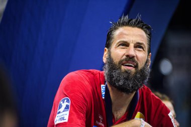 COLOGNE, GERMANY - 15 HAZİRAN 2025: Bennet Wiegert - Kamyon Öncüsü 24 EHF finali FINAL4 Fuchse Berlin, SC Magdeburg 'a karşı Lanxess Arena.