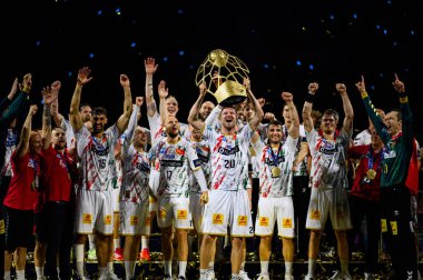COLOGNE, GERMANY - 15 HAZİRAN 2025: Philipp Weber - Kamyon Öncüsü 24 EHF Finali FINAL4 Fuchse Berlin, SC Magdeburg 'a karşı Lanxess Arena.