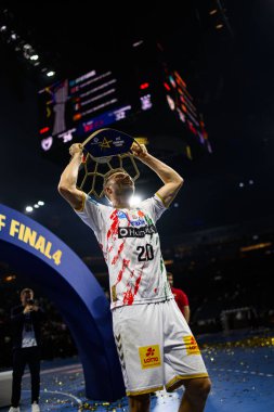 COLOGNE, GERMANY - 15 HAZİRAN 2025: Philipp Weber - Kamyon Öncüsü 24 EHF Finali FINAL4 Fuchse Berlin, SC Magdeburg 'a karşı Lanxess Arena.