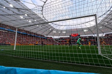 LEVERKUSEN, GERMANY - 5 AĞUSTOS, 2025: Mark Flekken - Bayer 04 Leverkusen Pisa SC 'ye karşı.