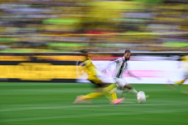 DORTMUND, GERMANY - 10 AĞUSTOS, 2025: SIGNAL IDUNA PARK 'ta sezon öncesi maç Borussia Dortmund Juventus' a karşı.