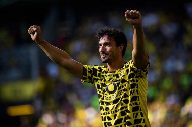 DORTMUND, GERMANY - 10 AĞUSTOS, 2025: Mats Hummels - Sezon öncesi maç SiGNAL IDUNA PARK 'ta Borussia Dortmund Juventus' a karşı.