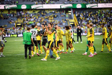 DORTMUND, GERMANY - 10 AĞUSTOS, 2025: Mats Hummels - Sezon öncesi maç SiGNAL IDUNA PARK 'ta Borussia Dortmund Juventus' a karşı.