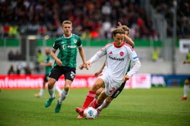 MUENSTER, GERMANY - 22 AĞUSTOS, 2025: 2.Bundesliga SC Preussen Munster 1 futbol karşılaşması. FC Nurnberg LVM-Preussenstadion 'da