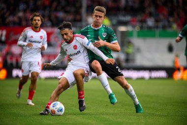 MUENSTER, GERMANY - 22 AĞUSTOS, 2025: 2.Bundesliga SC Preussen Munster 1 futbol karşılaşması. FC Nurnberg LVM-Preussenstadion 'da