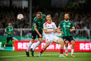 MUENSTER, ALMANY - 22 AĞUSTOS, 2025: Artem Stepanov, 2.Bundesliga SC Preussen Munster 1 futbol karşılaşması. FC Nurnberg LVM-Preussenstadion 'da