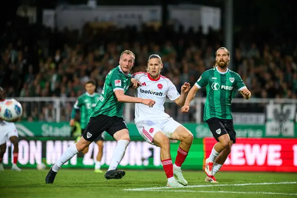 MUENSTER, ALMANY - 22 AĞUSTOS, 2025: Artem Stepanov, 2.Bundesliga SC Preussen Munster 1 futbol karşılaşması. FC Nurnberg LVM-Preussenstadion 'da