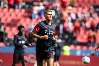 LEVERKUSEN, GERMANY - 23 AĞUSTOS, 2025: Robert Andrich - Bundesliga FC Bayer 04 Leverkusen-TSG 1899 Hoffenheim maçı Bayarena 'da. 