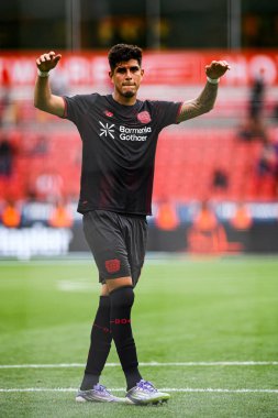 LEVERKUSEN, GERMANY - 23 AĞUSTOS, 2025: Piero Hincapie - Bundesliga FC Bayer 04 Leverkusen-TSG 1899 Hoffenheim maçı Bayarena 'da. 