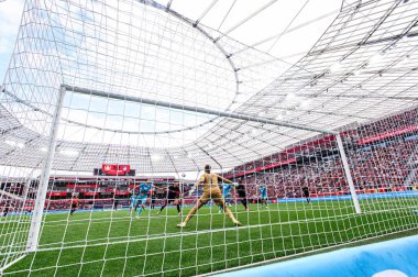 LEVERKUSEN, GERMANY - 23 AĞUSTOS, 2025: Oliver Baumann - Bundesliga FC Bayer 04 Leverkusen-TSG 1899 Hoffenheim maçı Bayarena 'da. 