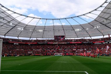 LEVERKUSEN, GERMANY - 23 AĞUSTOS, 2025: - Bundesliga FC Bayer 04 Leverkusen-TSG 1899 Hoffenheim maçı Bayena 'da.