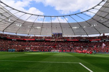 LEVERKUSEN, GERMANY - 23 AĞUSTOS, 2025: - Bundesliga FC Bayer 04 Leverkusen-TSG 1899 Hoffenheim maçı Bayena 'da.