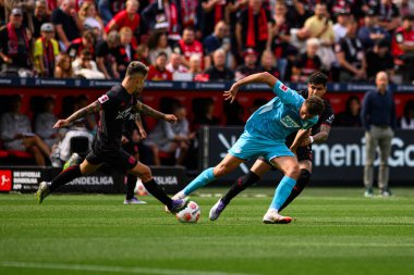 LEVERKUSEN, GERMANY - 23 AĞUSTOS, 2025: - Bundesliga FC Bayer 04 Leverkusen-TSG 1899 Hoffenheim maçı Bayena 'da.