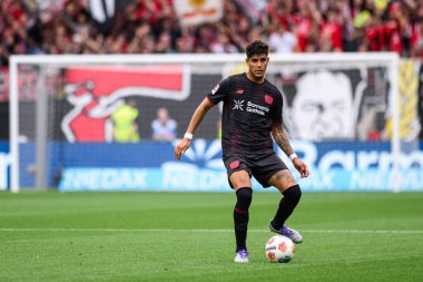 LEVERKUSEN, GERMANY - 23 AĞUSTOS, 2025: Piero Hincapie - Bundesliga FC Bayer 04 Leverkusen-TSG 1899 Hoffenheim maçı Bayarena 'da. 