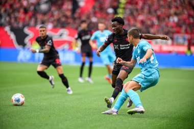 LEVERKUSEN, GERMANY - 23 AUGust, 2025: Nathan Tella, Andrej Kramaric - Bundesliga FC Bayer 04 Leverkusen maçı TSG 1899 Hoffenheim at Bayarena. 