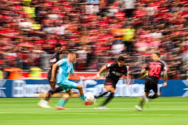 LEVERKUSEN, GERMANY - 23 AĞUSTOS, 2025: - Bundesliga FC Bayer 04 Leverkusen-TSG 1899 Hoffenheim maçı Bayena 'da.