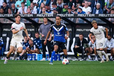 MOENCHENGLADBACH, GERMANY - 24 AĞUSTOS, 2025: Yussuf Poulsen - Bundesliga Borussia Moenchengladbach - Borussia Park 'ta Hamburger SV' ye karşı futbol maçı.