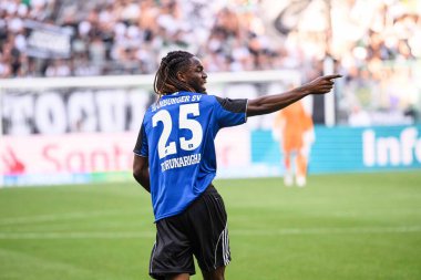 MOENCHENGLADBACH, GERMANY - 24 AĞUSTOS, 2025: Jordan Torunarigha - Bundesliga Borussia Moenchengladbach-Borussia Park 'ta Hamburger SV maçı.