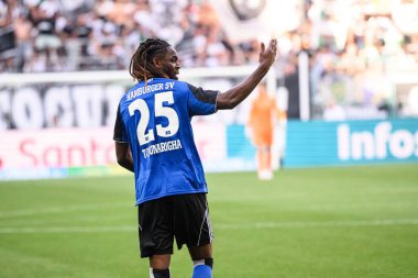 MOENCHENGLADBACH, GERMANY - 24 AĞUSTOS, 2025: Jordan Torunarigha - Bundesliga Borussia Moenchengladbach-Borussia Park 'ta Hamburger SV maçı.