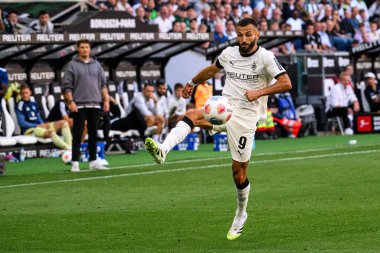 MOENCHENGLADBACH, GERMANY - 24 AĞUSTOS, 2025: Franck Honorat - Bundesliga Borussia Moenchengladbach-Borussia Park 'ta Hamburger SV maçı.