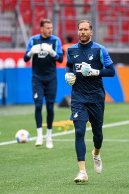 LEVERKUSEN, GERMANY - 23 AĞUSTOS, 2025: Oliver Baumann - Bundesliga FC Bayer 04 Leverkusen-TSG 1899 Hoffenheim maçı Bayarena 'da. 