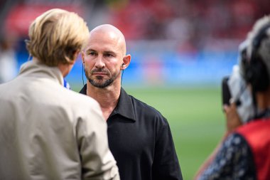 LEVERKUSEN, GERMANY - 23 AĞUSTOS, 2025: Christian Ilzer - Bundesliga FC Bayer 04 Leverkusen-TSG 1899 Hoffenheim maçı Bayena 'da. 