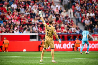LEVERKUSEN, GERMANY - 23 AĞUSTOS, 2025: Oliver Baumann - Bundesliga FC Bayer 04 Leverkusen-TSG 1899 Hoffenheim maçı Bayarena 'da. 
