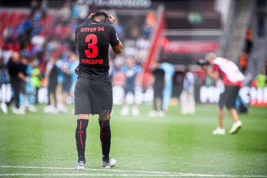 LEVERKUSEN, GERMANY - 23 AĞUSTOS, 2025: Piero Hincapie - Bundesliga FC Bayer 04 Leverkusen-TSG 1899 Hoffenheim maçı Bayarena 'da. 