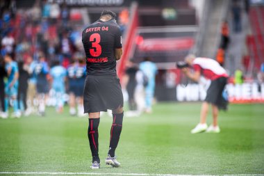 LEVERKUSEN, GERMANY - 23 AĞUSTOS, 2025: Piero Hincapie - Bundesliga FC Bayer 04 Leverkusen-TSG 1899 Hoffenheim maçı Bayarena 'da. 