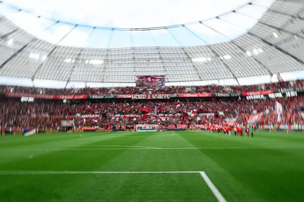 LEVERKUSEN, GERMANY - 23 AĞUSTOS, 2025: - Bundesliga FC Bayer 04 Leverkusen-TSG 1899 Hoffenheim maçı Bayena 'da. 