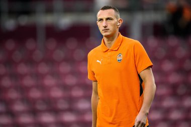 GENEVE, SWitzERLAND - 28 AĞUSTOS, 2025: Dmytro Riznyk - UEFA Avrupa Konferans Ligi Servette FC - Shakhtar Donetsk 'e karşı Cenevre Stadyumu.