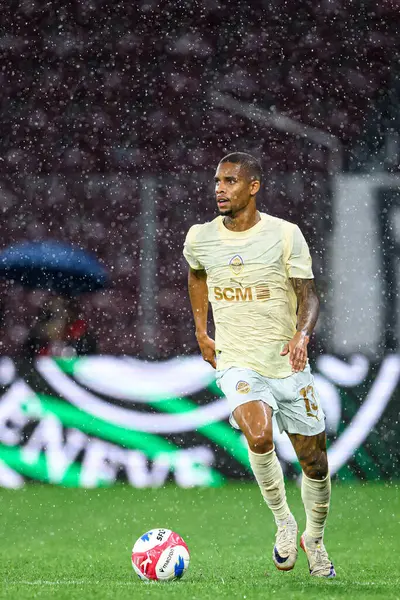 GENEVE, SWitzERLAND - 28 AĞUSTOS, 2025: Pedro Henrique - UEFA Avrupa Konferans Ligi Servette FC - Shakhtar Donetsk 'e karşı Cenevre Stadyumu.