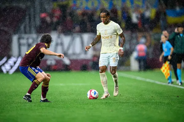 GENEVE, SWitzERLAND - 28 AĞUSTOS, 2025: Kevin - UEFA Avrupa Konferans Ligi Servette FC, Shakhtar Donetsk 'e karşı Cenevre Stadyumu.