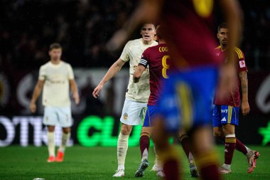 GENEVE, SWitzERLAND - 28 AĞUSTOS, 2025: Oleh Ocheretko - UEFA Avrupa Konferans Ligi Servette FC 'ye karşı Cenevre Stadyumu' nda Shakhtar Donetsk.