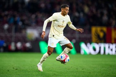 GENEVE, SWitzERLAND - 28 AĞUSTOS, 2025: Pedrinho - UEFA Avrupa Konferans Ligi Servette FC - Shakhtar Donetsk 'e karşı Cenevre Stadyumu.