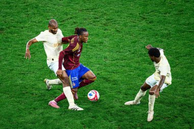 GENEVE, SWitzERLAND - 28 AĞUSTOS, 2025: - UEFA Avrupa Konferans Ligi Servette FC, Shakhtar Donetsk 'e karşı Cenevre Stadyumu.