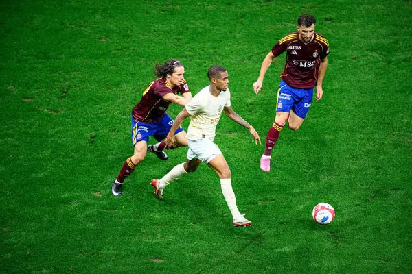 GENEVE, SWitzERLAND - 28 AĞUSTOS, 2025: Pedro Henrique - UEFA Avrupa Konferans Ligi Servette FC - Shakhtar Donetsk 'e karşı Cenevre Stadyumu.