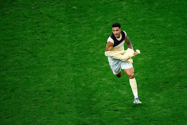 GENEVE, SWitzERLAND - 28 AUGust, 2025: Kaua Elias Nogueira - UEFA Avrupa Konferans Ligi Servette FC - Shakhtar Donetsk 'e karşı Cenevre Stadyumu.