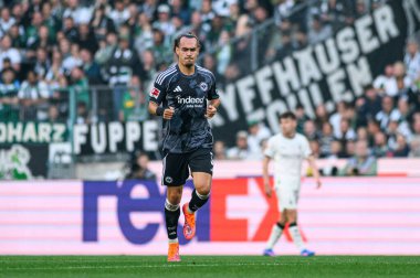MOENCHENGLADBACH, GERMANY - 27 Eylül 2025: Arthur Theate - Bundesliga Borussia Moenchengladbach-Eintracht Frankfurt maçı Borussia Park 'ta.