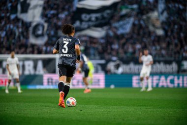 MOENCHENGLADBACH, GERMANY - 27 Eylül 2025: Arthur Theate - Bundesliga Borussia Moenchengladbach-Eintracht Frankfurt maçı Borussia Park 'ta.