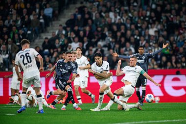 MOENCHENGLADBACH, GERMANY - 27 Eylül 2025: Mario Gotze - Bundesliga Borussia Moenchengladbach-Eintracht Frankfurt maçı Borussia Park 'ta.